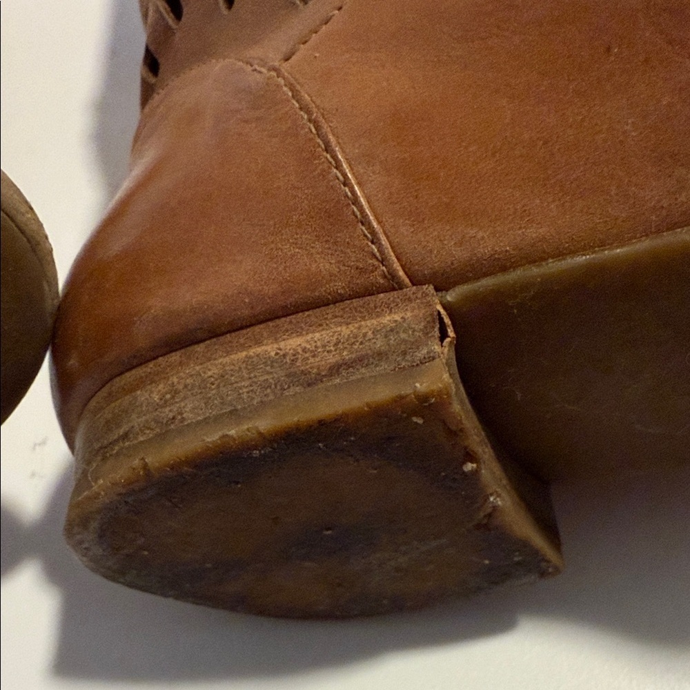 Banana Republic tan tall knee-high leather boots 7 - Picture 14 of 16